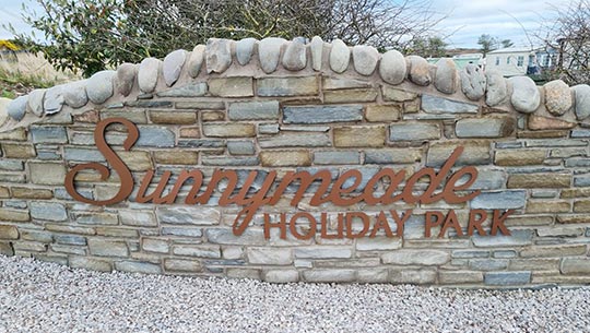 Entrance to Sunnymeade Caravan Park Entrance to Sunnymeade Caravan Park